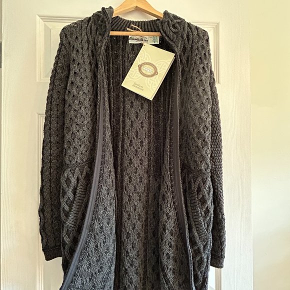 Aran Swearer: Charcoal Plated Coat wit‎‎h Celti‎c Zip‎ - Picture 3 of 5